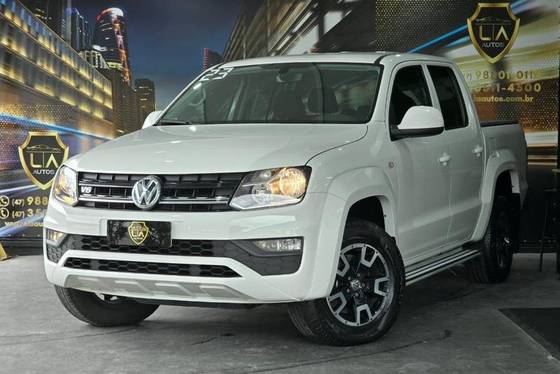 VOLKSWAGEN AMAROK 3.0 V6 TDI DIESEL COMFORTLINE CD 4MOTION AUTOMÁTICO
